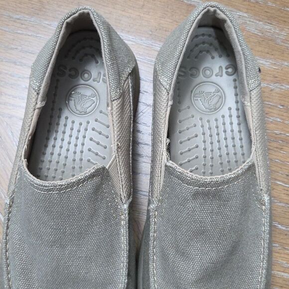 Crocs Santa Cruz II Loafers Youth Size J5 Unisex Khaki Slip on Shoes 204025 nwot - Picture 8 of 9
